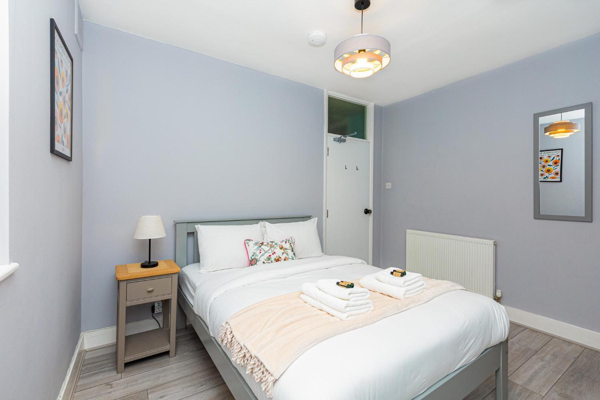 Hébergement de vacances Renovated 3br Wgarden In Stratford, 1min To Train Londres